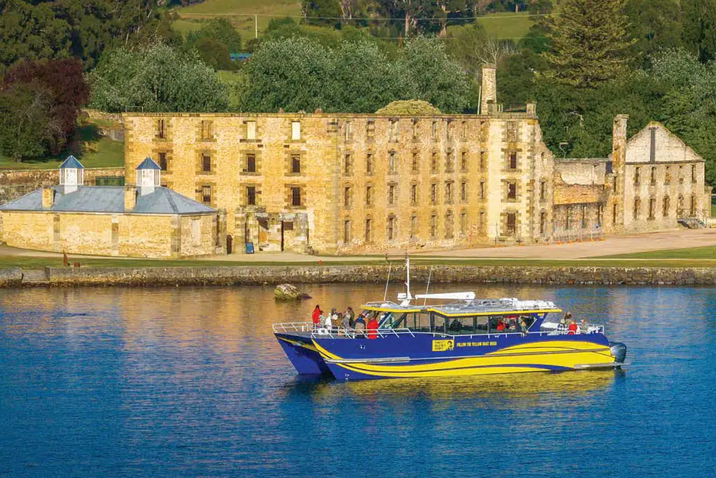 Cape Raoul Cruise with Port Arthur Day Tour | From Hobart