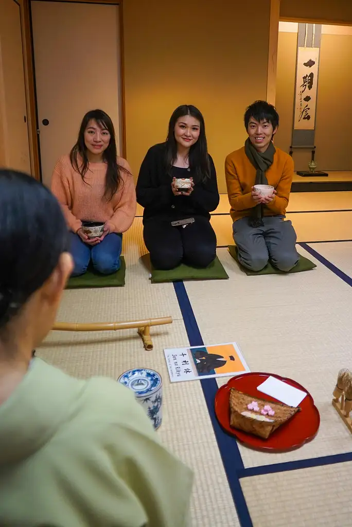 Kyoto Tea Ceremony And Kiyomizu-dera Temple Walking Tour