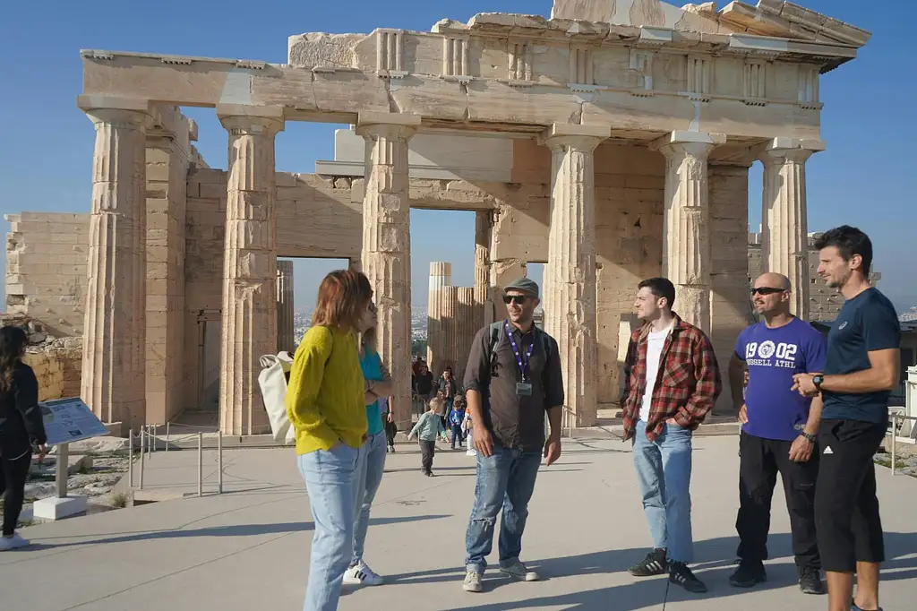 Athens Old Town And Acropolis Guided Bike Tour