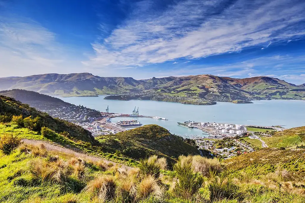 Christchurch Full-Day Guided Crater Rim Walk