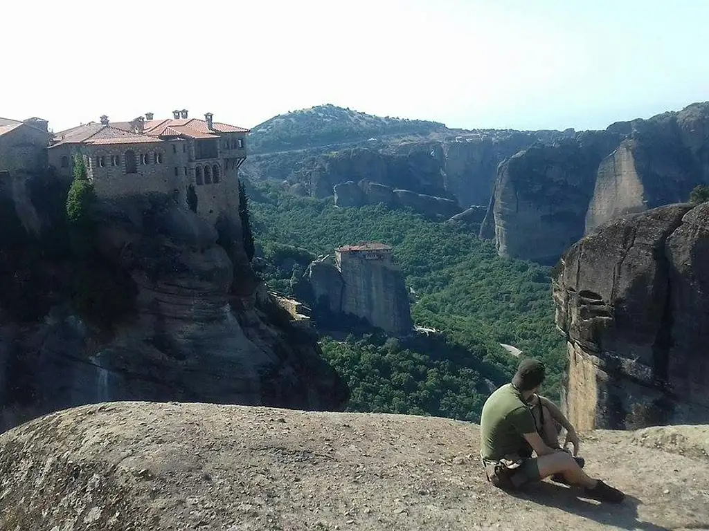 Small-group Hiking Tour Of Meteora