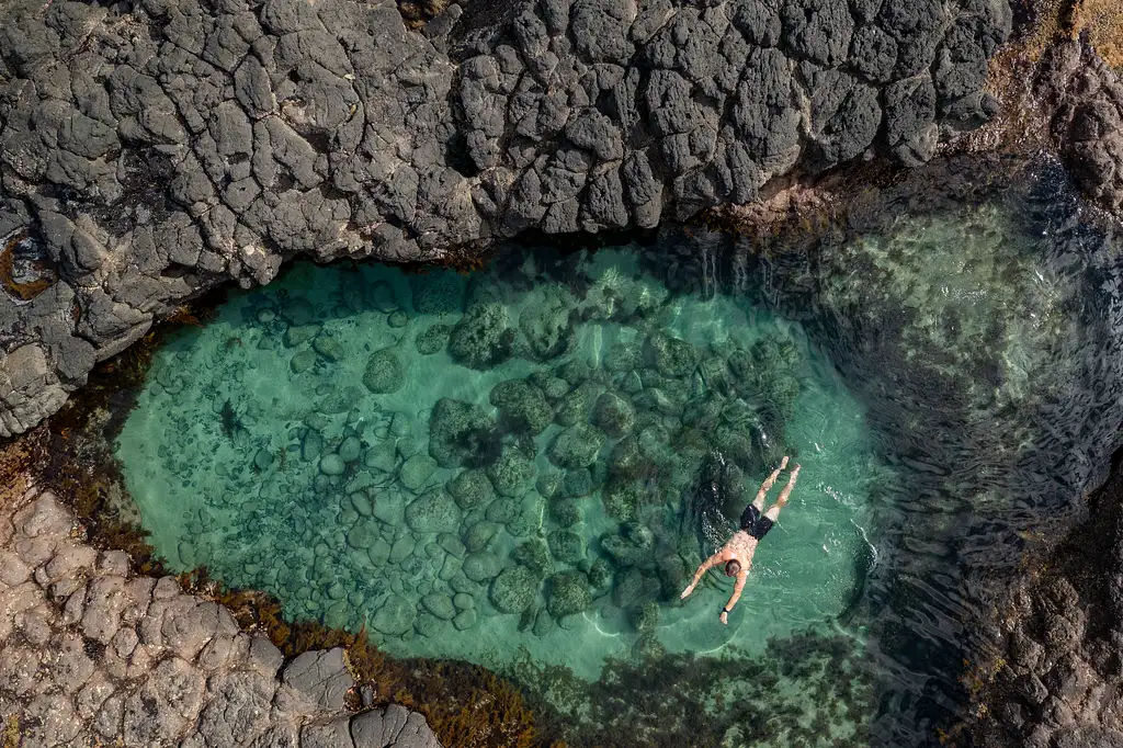 Mornington Peninsula Paddle, Pinot & Pools