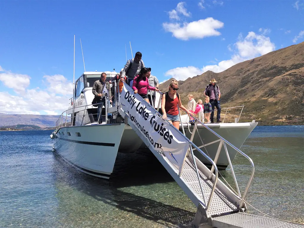 Stevensons Island Cruise & Nature Walk