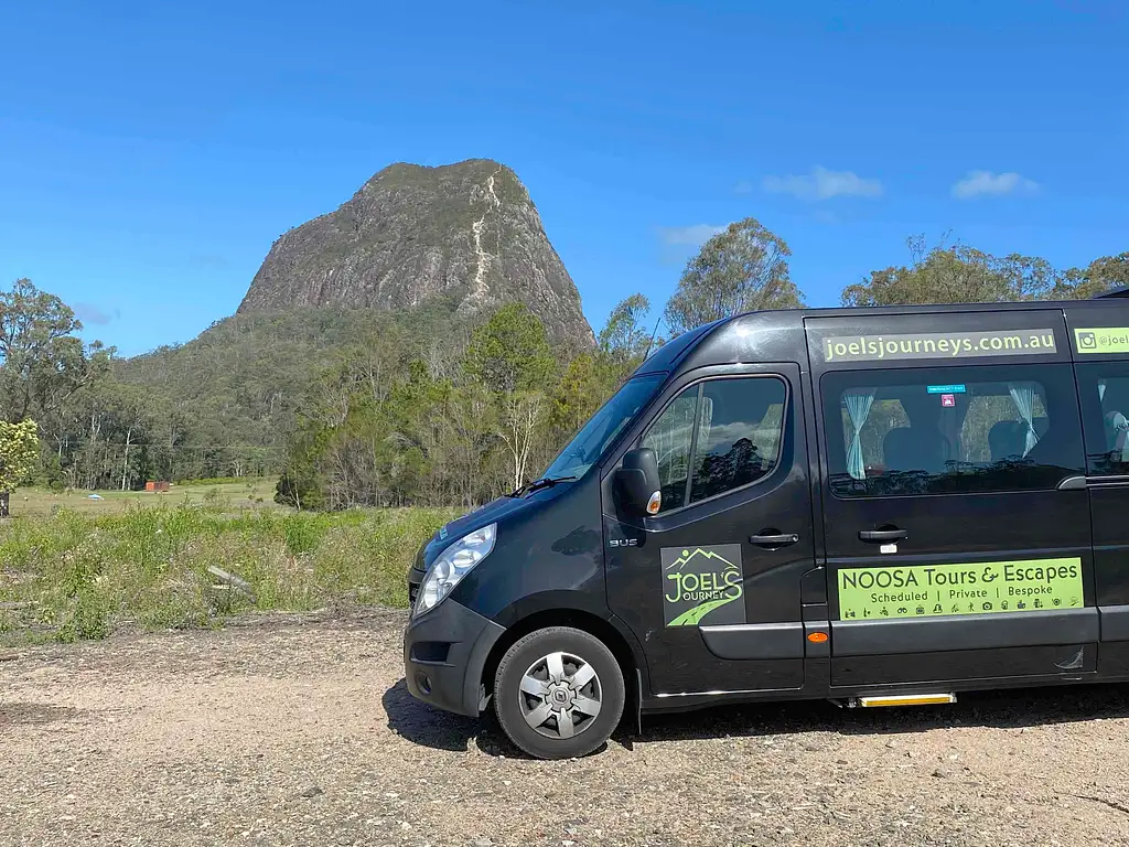 Australia Zoo - Glass House Mountains Tour from Sunshine Coast