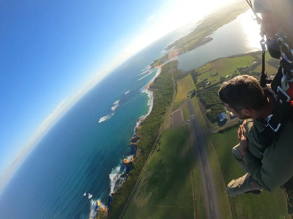 Skydive 12 Apostles - Great Ocean Road