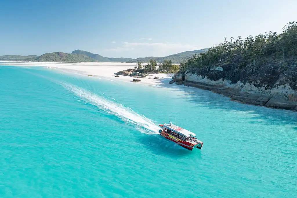 Thundercat Whitehaven Full Day Eco-Cruise from Airlie Beach