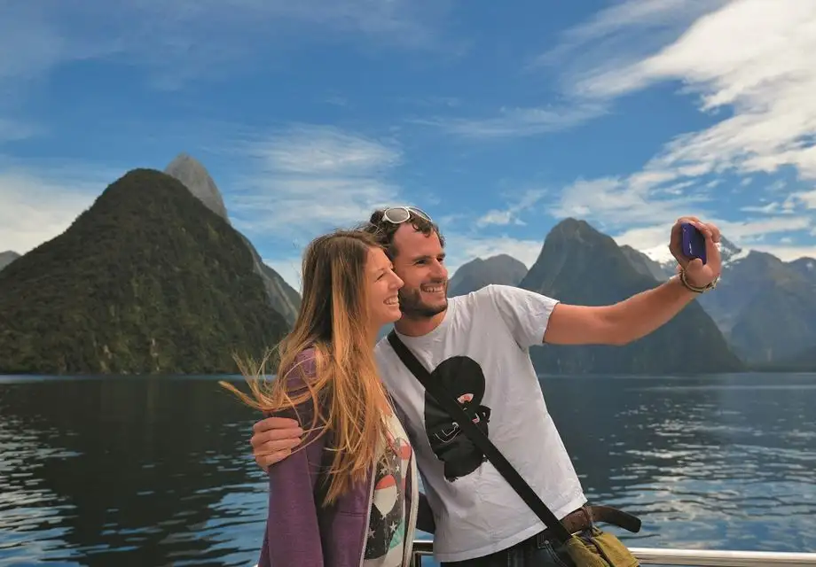 Milford Sound Discover More Cruise Includes Underwater Observatory