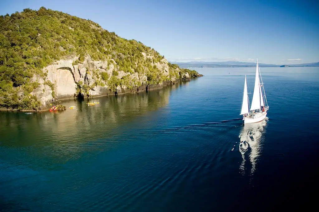 Sail Barbary Lake Taupo Yacht Cruise | Maori Rock Carvings