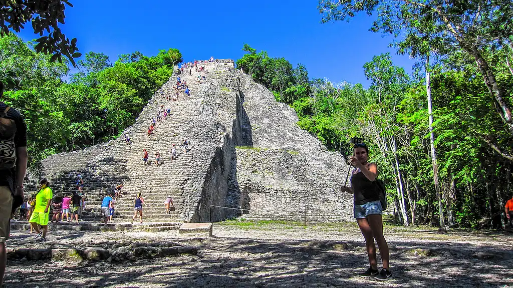 Chichen Itza, Cenote Ikkil & Coba Tour