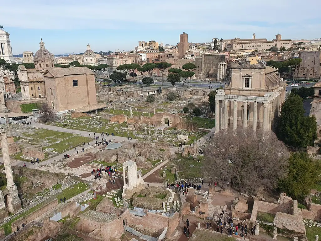 Restricted areas tour of Gladiator's Arena and Roman Forum