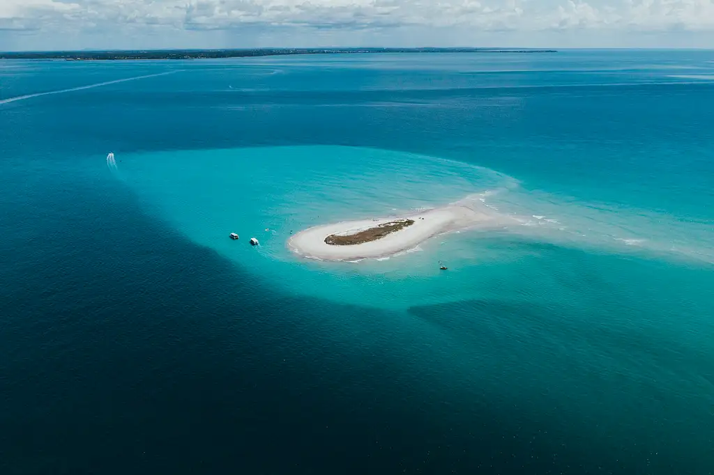 K'gari Fraser Island Hopper Tour - Departing Hervey Bay