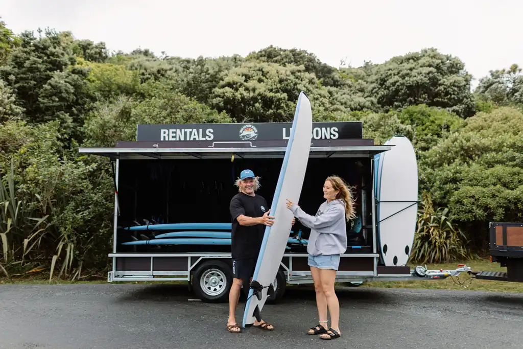 Private Surf Lesson (Raglan, Ngarunui Beach)