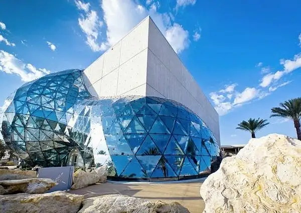 Dalí Museum, Figueres And Cadaqués Tour | From Barcelona | Private Tour