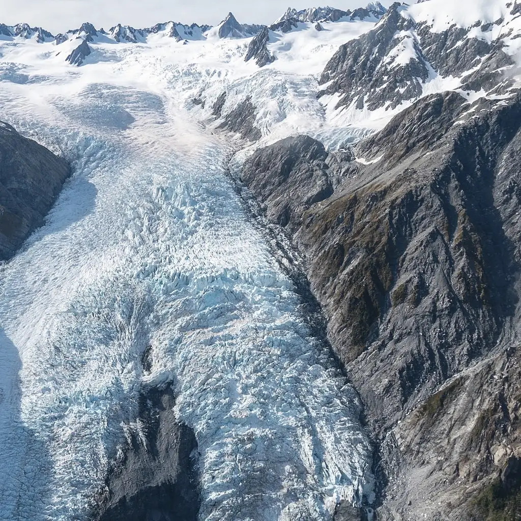 25-minute Glacier Explorer Helicopter Flight with Snow Landing