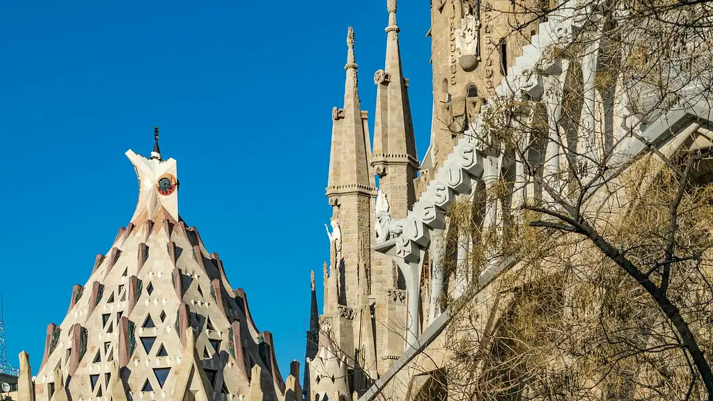 Guided Tour Of Sagrada Familia With Entrance To The Towers