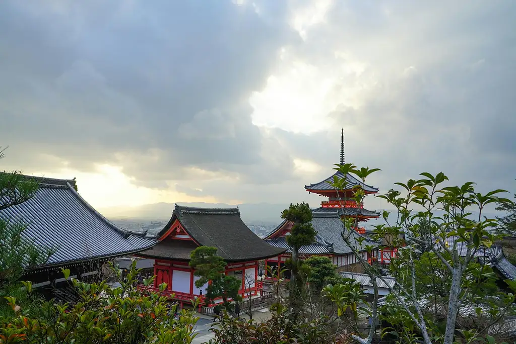 Kyoto Tea Ceremony And Kiyomizu-dera Temple Walking Tour