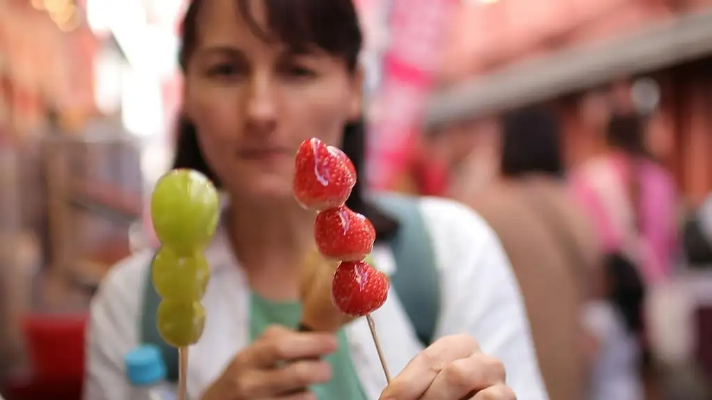 Asakusa Guided Tour with Japanese Private Cooking Class