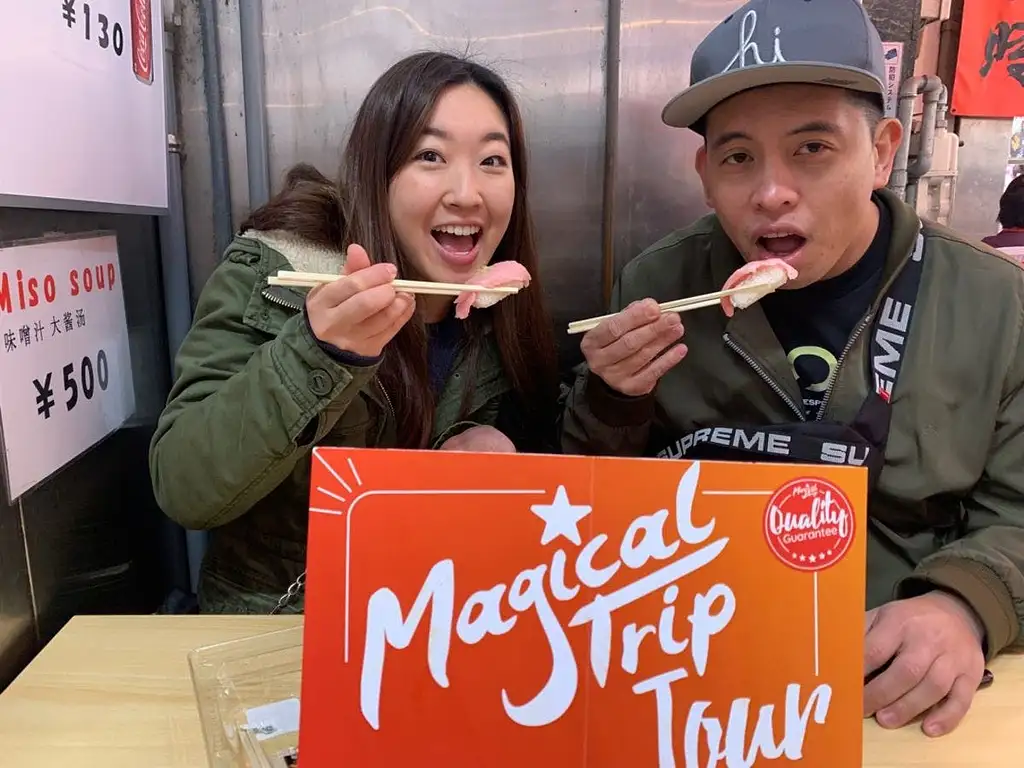 Kuromon Market Food Walking Tour in Osaka