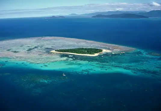 Outer Edges of The Great Barrier Reef Scenic Flight