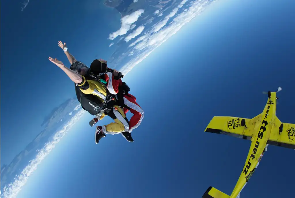 Taupo Tandem Skydiving