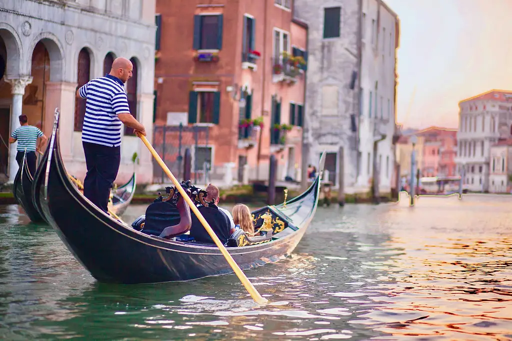 Private Guided Gondola Ride On Venice's Grand Canal