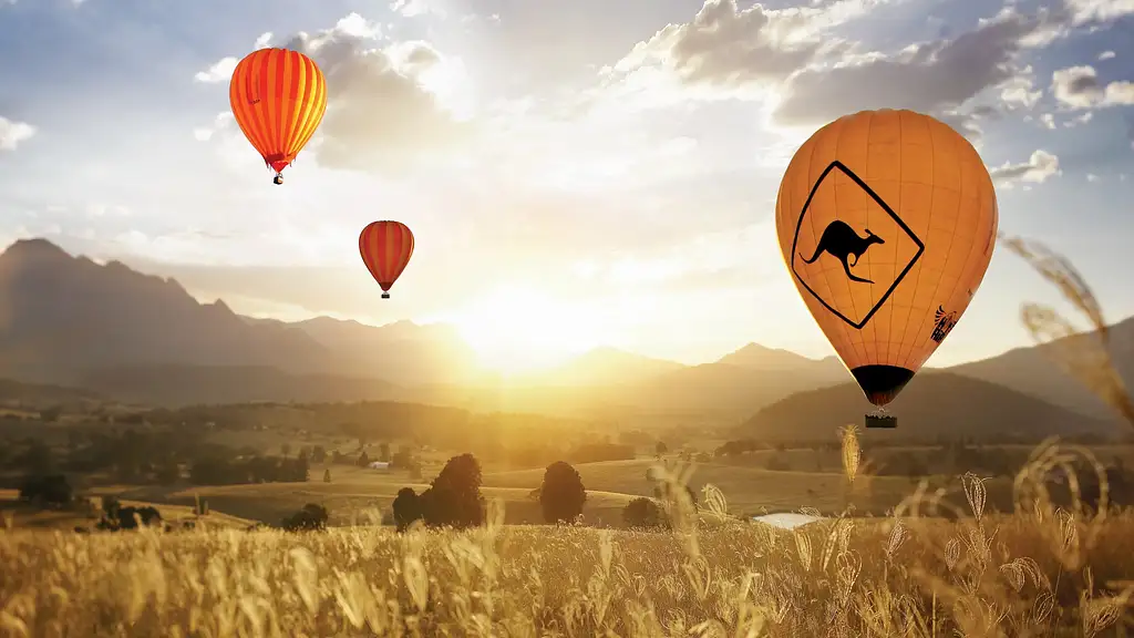 Gold Coast Classic Ballooning & Vineyard Champagne Breakfast with transfers