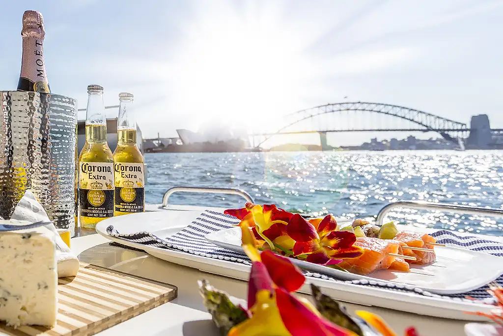 Sydney Harbour Long Dinner or Lunch Cruise