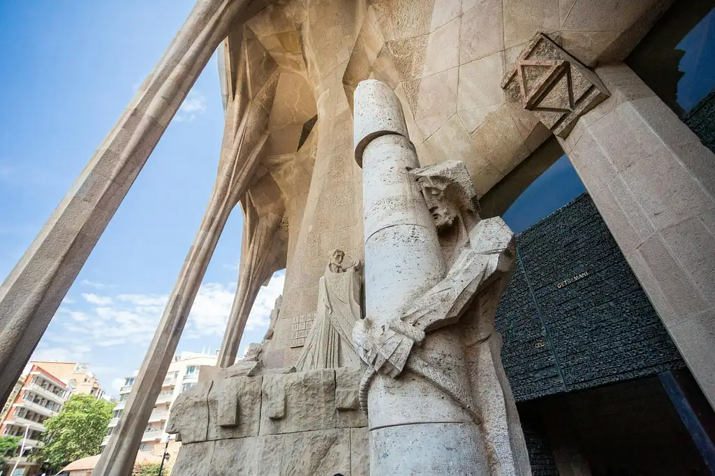 Guided Visit To The Sagrada Família