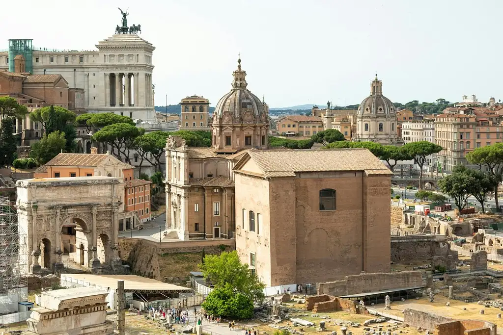 Colosseum, Roman Forum and Palatine Hill with Local Expert Guide | Private Tour