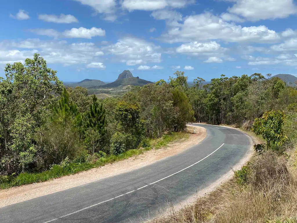 Australia Zoo - Glass House Mountains Tour from Sunshine Coast