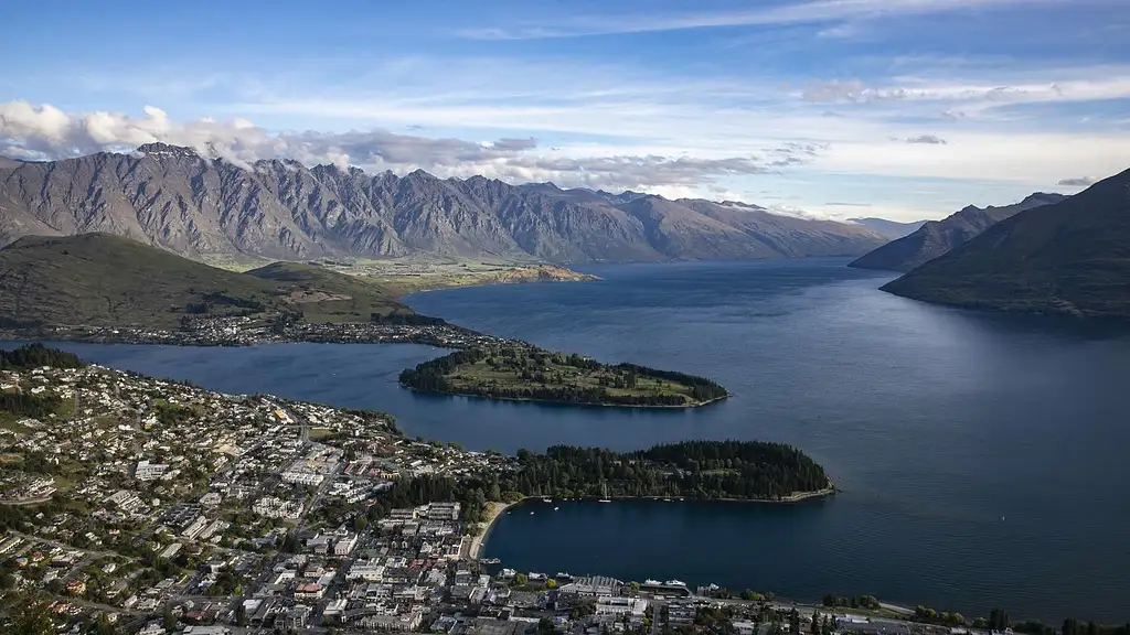 15 Day Highlights of New Zealand: Auckland to Christchurch | G Adventures