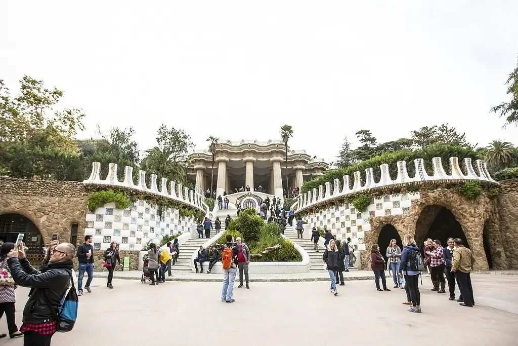 Park Güell Skip-The-Line Ticket and Guided Tour