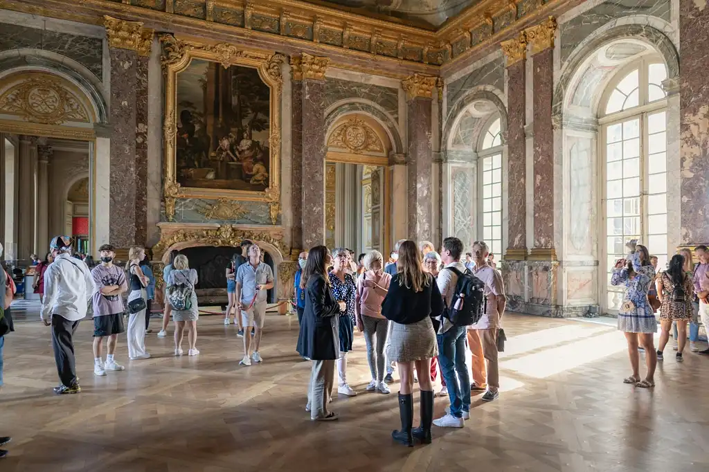 Half-day Versailles Palace & Gardens with Skip-the-line Tickets