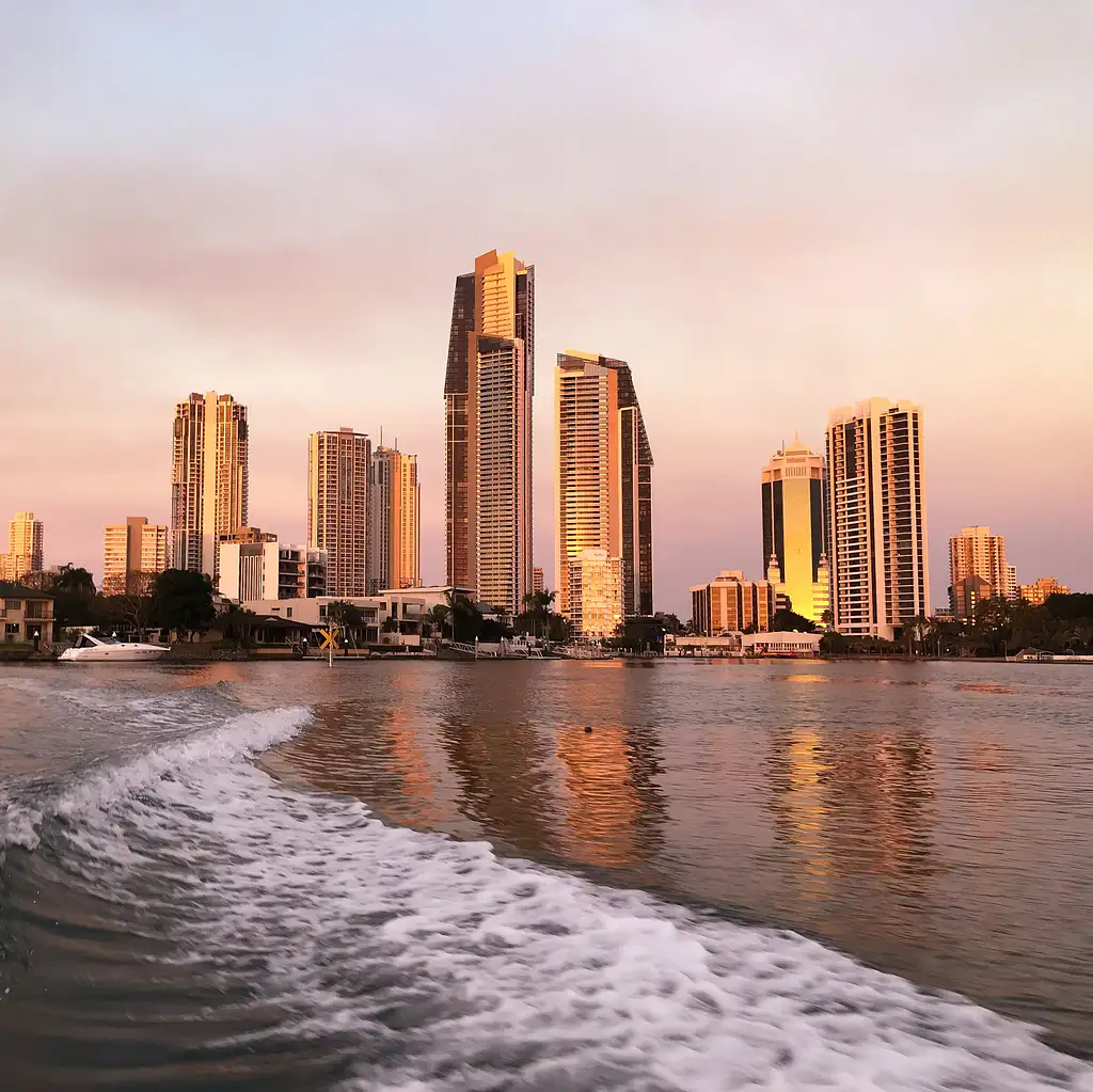 Sunset Cruise Around Surfers Paradise