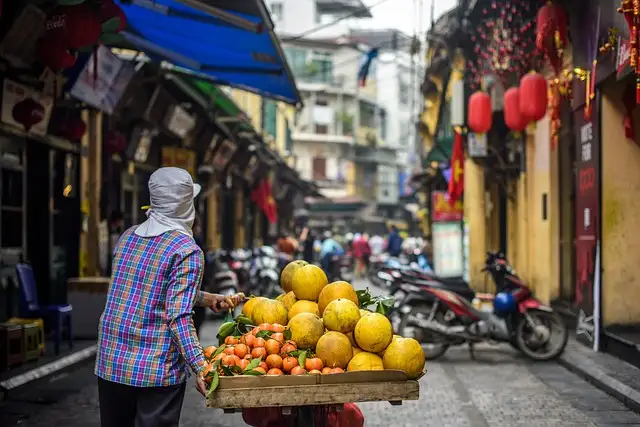 9 Day Bangkok to Hanoi: Chiang Mai, Night Markets & Streetside Bars | G Adventures 18 to 35's