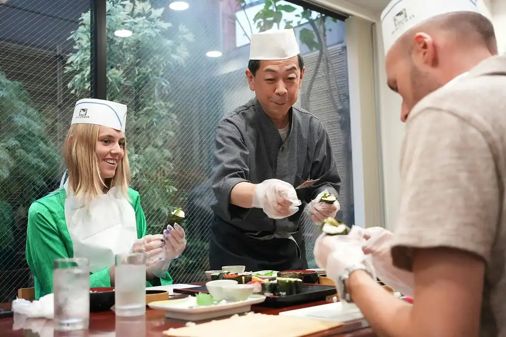 Sushi Making Class at a Century-Old Sushi Restaurant in Tokyo