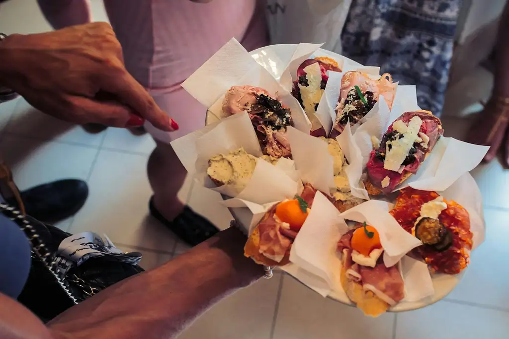 Venice Food Walking Tour And Rialto Market Tour