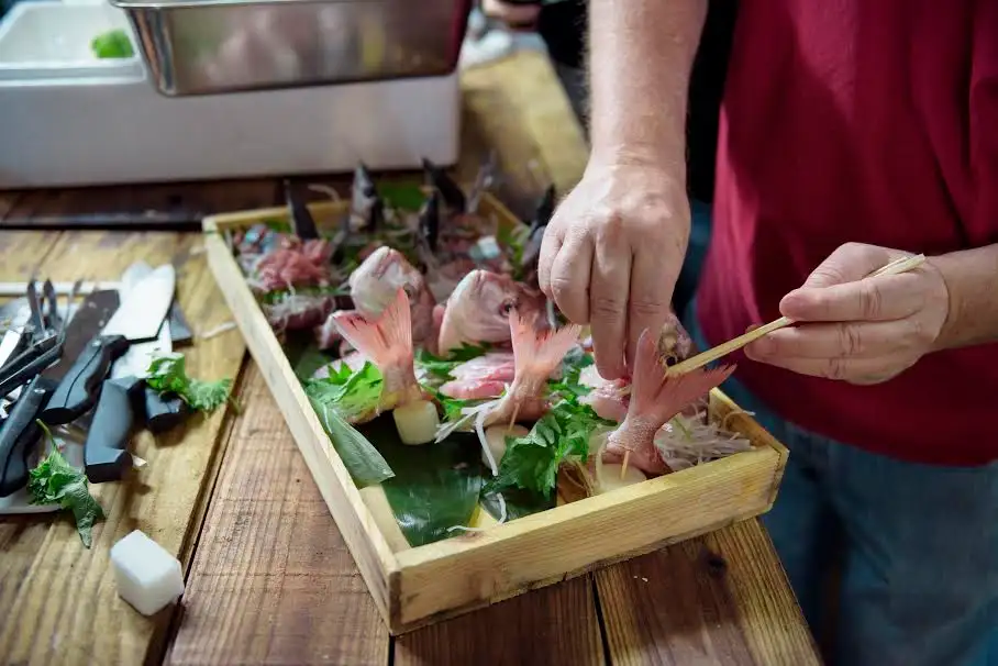 Tsukiji Breakfast and Market Tour