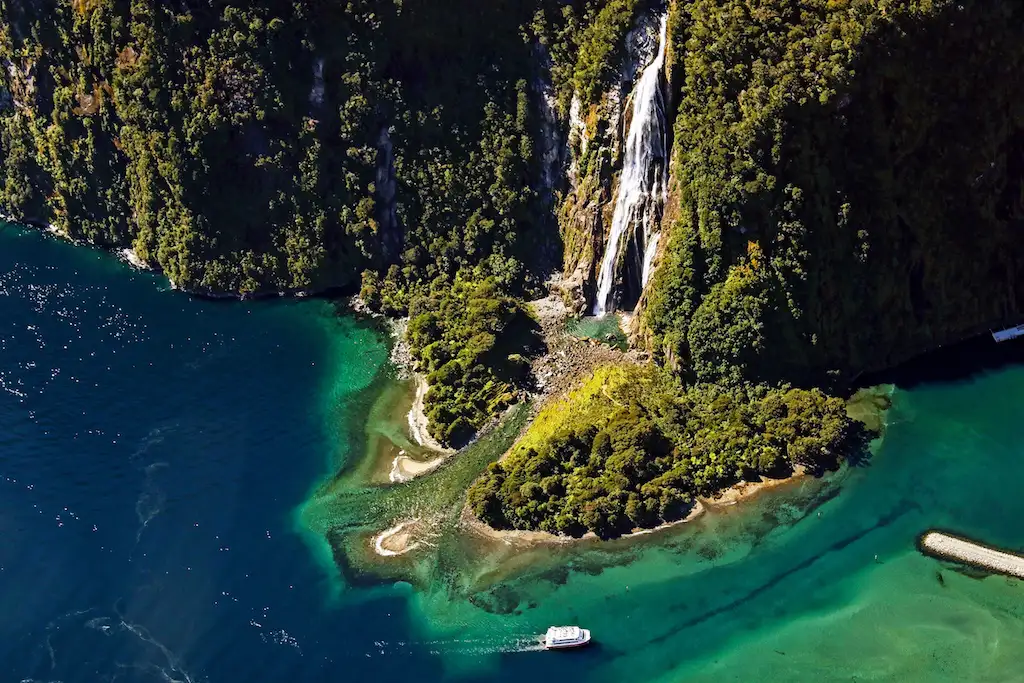 Milford Sound Fly | Cruise | Fly From Queenstown