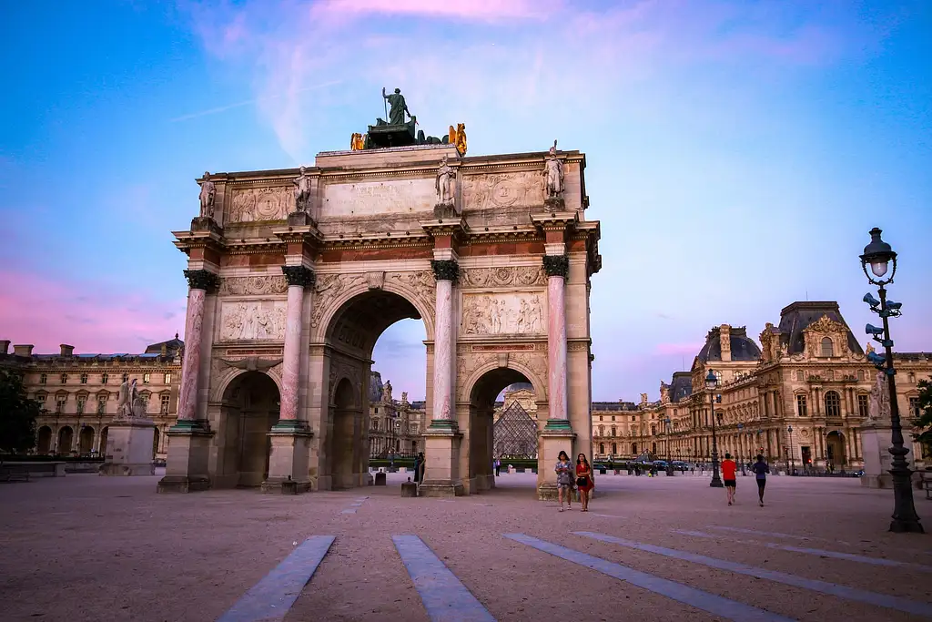 Private Tour of the Louvre Museum | Entrance