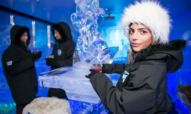 Minus 5º ICE BAR - Entry & ICE Cocktails