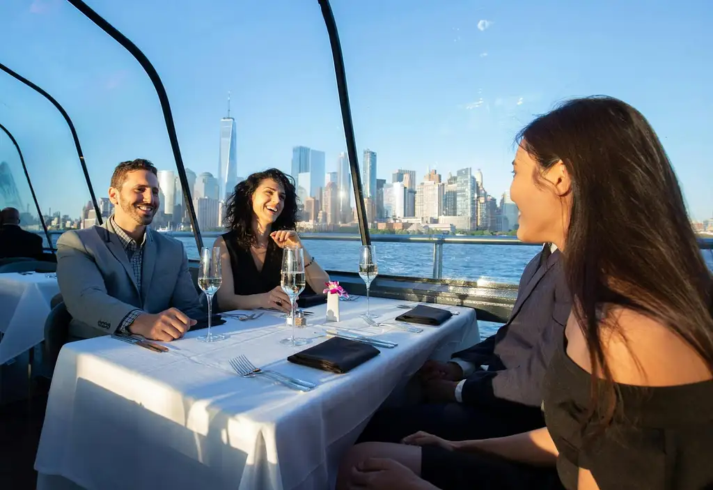 Bateaux New York Bottomless Mimosa Brunch Cruise