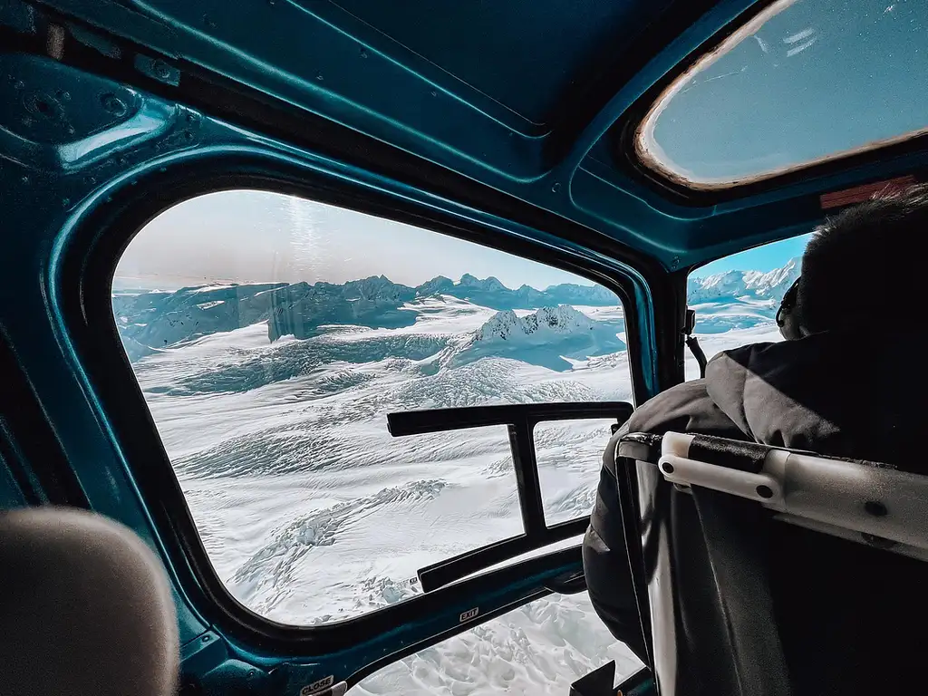 25-minute Glacier Explorer Helicopter Flight with Snow Landing