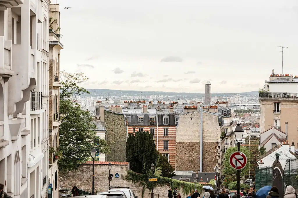 Montmartre and Clignancourt Tour | Private Tour