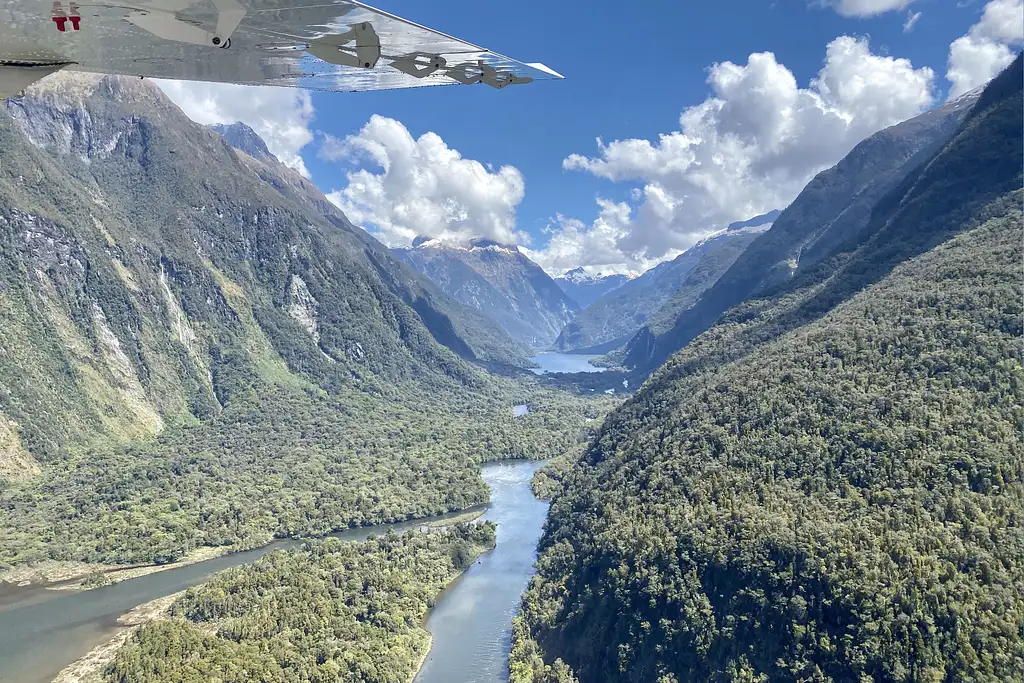 Milford Sound Scenic Flight From Queenstown