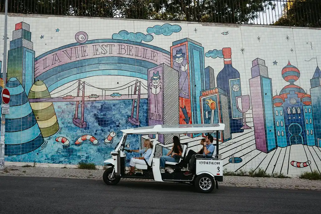 3-hour Best Of Lisbon Tuk Tuk Tour