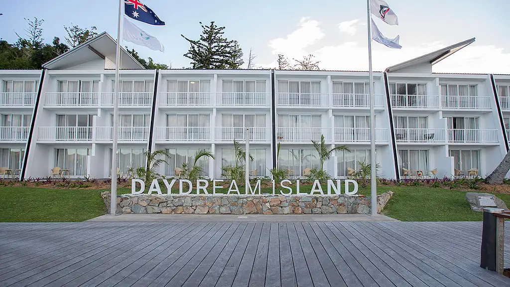 Daydream Island Full Day Tour + Lunch