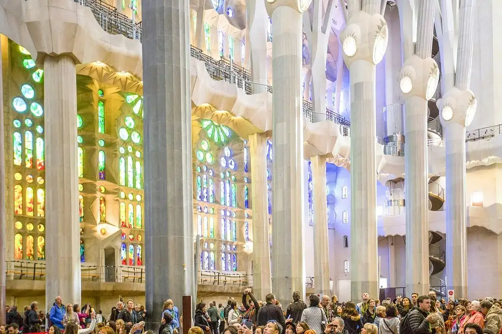 Guided Tour Of Sagrada Familia With Entrance To The Towers