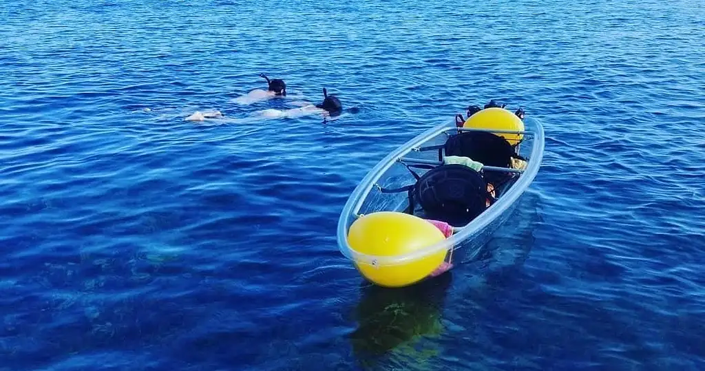 Oahu Clear Kayak Tour Of Hidden Beaches, Cliffs, and Sandbars