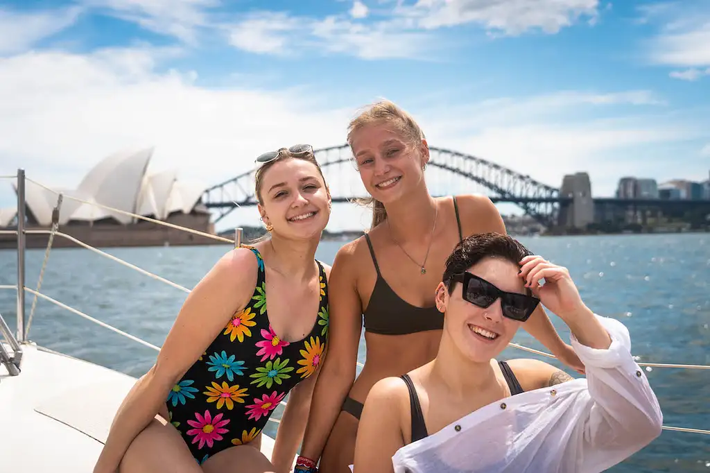 7 Day Ultimate Sydney Tour | Bondi to Blue Mountains